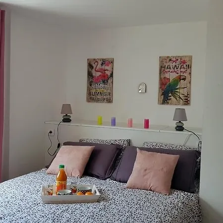Calme A 400 M De La Apartment Saint-Raphael (Var)