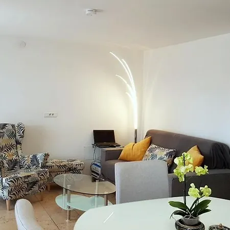 Calme à 400 M De La Apartamento Saint-Raphaël