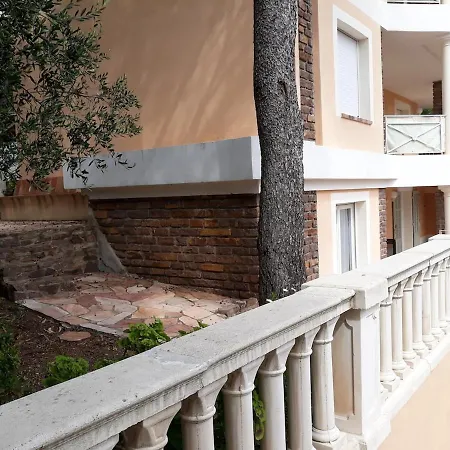 Calme à 400 M De La Apartamento