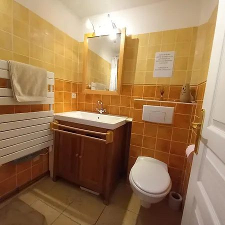 Apartment Calme A 400 M De La *