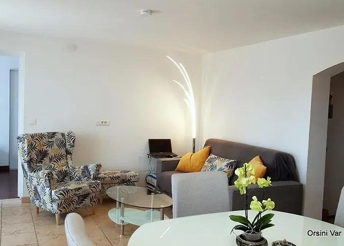 Calme A 400 M De La Apartamento Saint-Raphaël