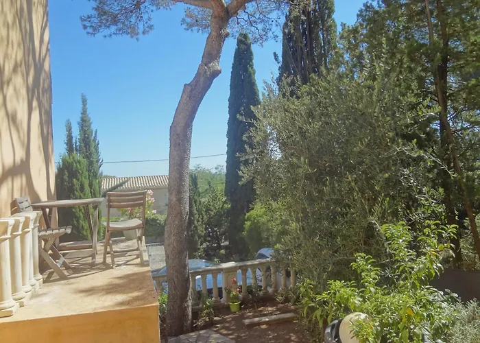 Calme A 400 M De La *