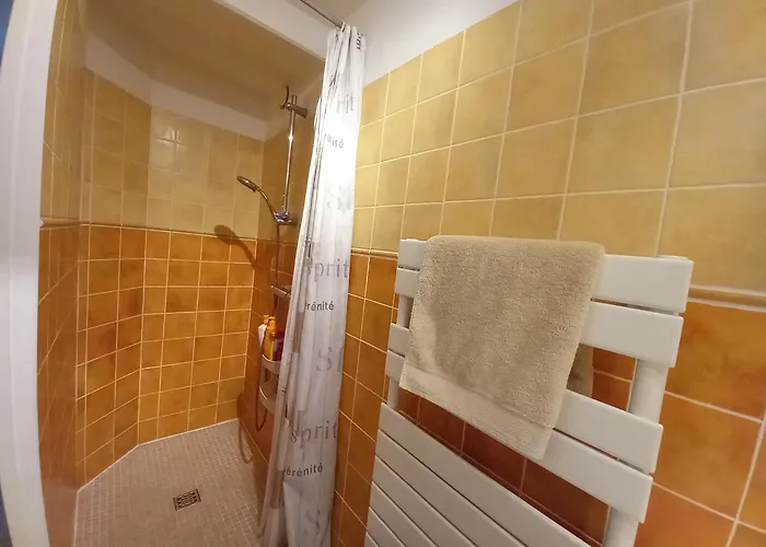 Apartamento Calme A 400 M De La